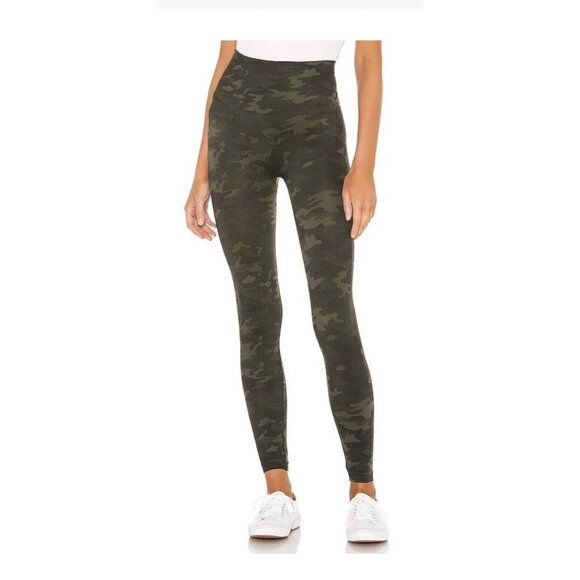Spanx Look at Me Now Seamless Leggings - FL3515 - Green Camo - Medium - Picture 1 of 4